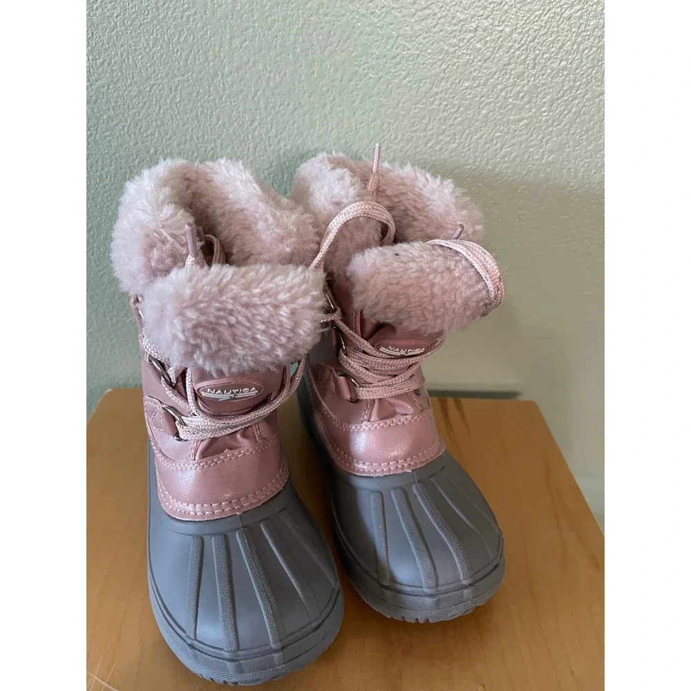 Nautica Ayce Girls Snow Boots Pink Upper Paired Durable Grey Shell Size 11 New